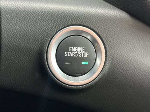 Used 2023 GMC Terrain Denali w/ Denali Premium Package image 34