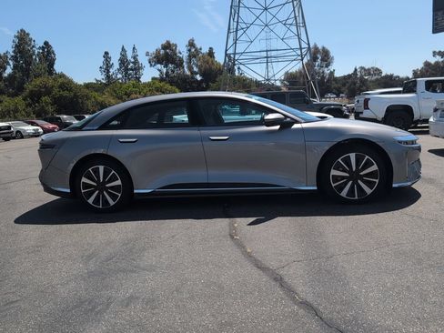 Used 2024 Lucid Air Touring AWD/4WD image 4