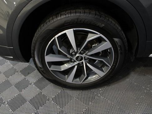 Used 2025 Audi Q5 2.0T Premium Plus image 30