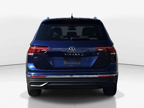 Used 2024 Volkswagen Tiguan SE image 6