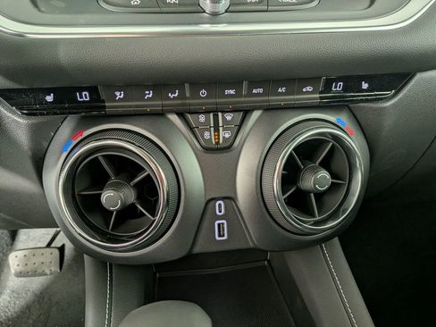 New 2026 Chevrolet Blazer LT w/ Midnight/Sport Edition AWD/4WD image 25