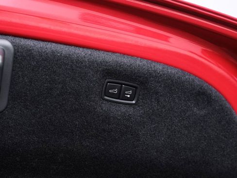 Used 2022 Porsche Taycan 4S image 63