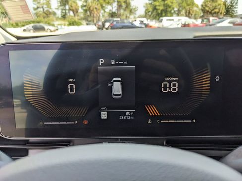 Certified 2026 Kia Carnival LX image 36