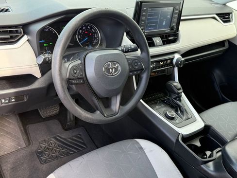 Certified 2021 Toyota RAV4 XLE image 4