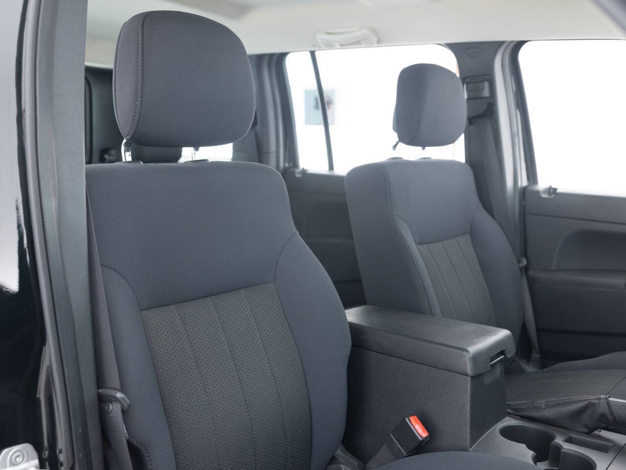 Used 2012 Jeep Liberty Sport AWD/4WD image 28