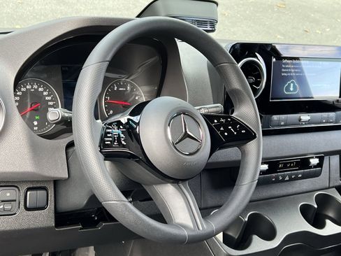 New 2026 Mercedes-Benz Sprinter 2500 image 14