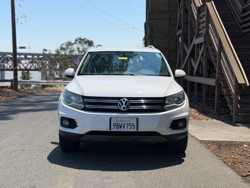 Used 2014 Volkswagen Tiguan SE FWD image 18