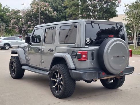 Used 2019 Jeep Wrangler Unlimited Sahara AWD/4WD image 5