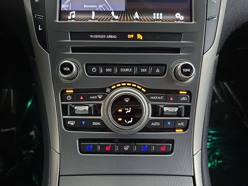 Used 2017 Lincoln MKZ Reserve w/ Technology Package image 23