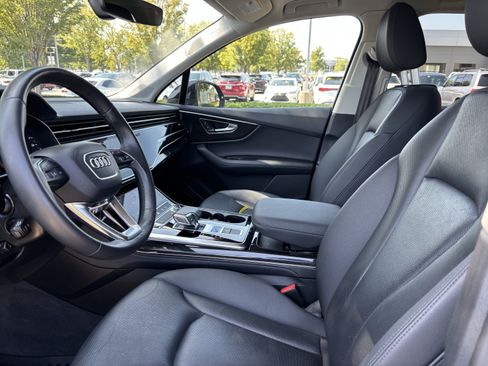 Used 2023 Audi Q7 2.0T Premium Plus w/ Premium Plus Package AWD/4WD image 16