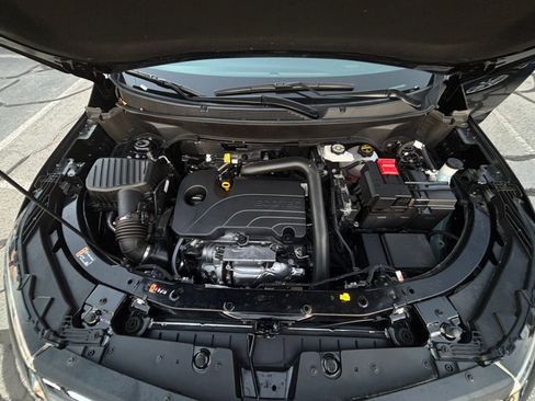 Used 2025 Chevrolet Equinox LT image 31