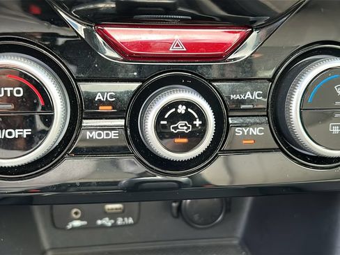 Certified 2023 Subaru Forester Limited AWD/4WD image 19
