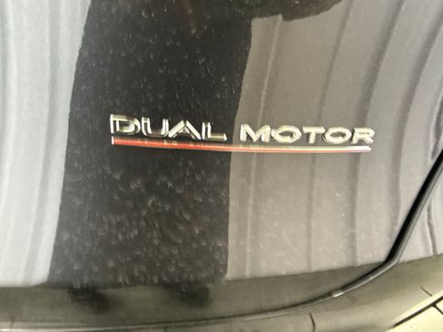 Used 2024 Tesla Model Y Performance AWD/4WD image 14