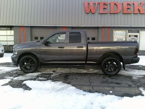 Used 2019 RAM 1500 Express w/ Express Value Package image 2