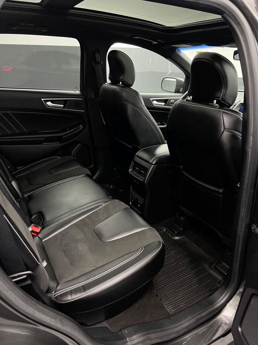 Used 2019 Ford Edge ST w/ Equipment Group 401A AWD/4WD image 26