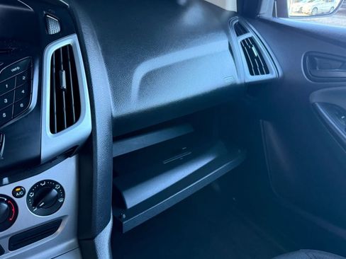 Used 2012 Ford Focus SE FWD image 53