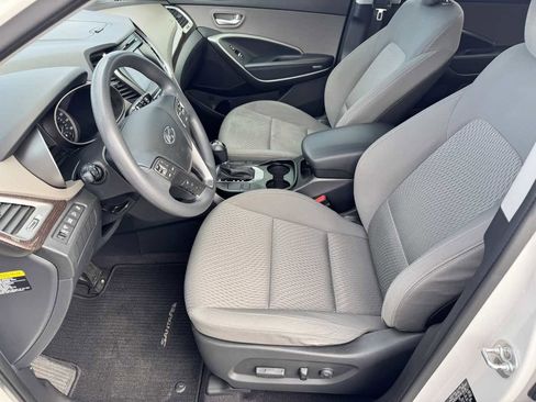 Used 2017 Hyundai Santa Fe SE w/ Cargo Package FWD image 38