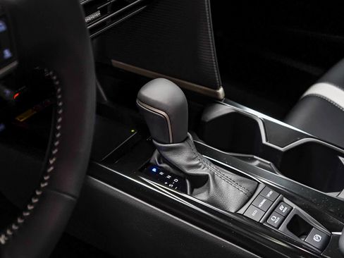 New 2025 Toyota Camry SE image 20