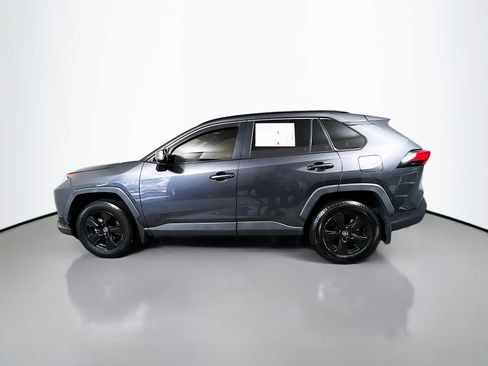 Used 2020 Toyota RAV4 XLE w/ Convenience Package image 9