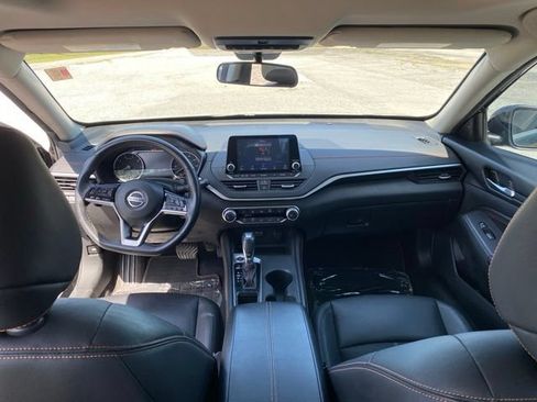 Used 2021 Nissan Altima 2.5 SR w/ SR Premium Package FWD image 12