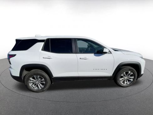 Used 2025 Chevrolet Equinox LT image 16