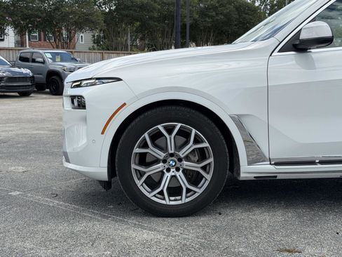 Used 2026 BMW X7 xDrive40i AWD/4WD image 9