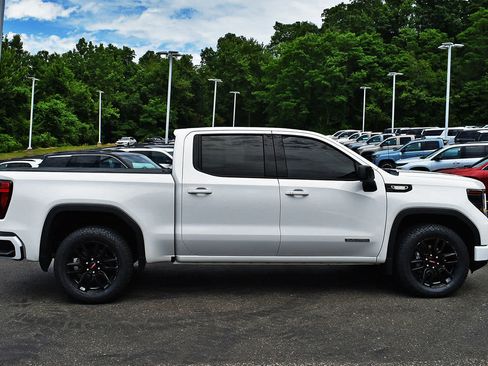 Used 2023 GMC Sierra 1500 Elevation AWD/4WD image 6