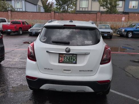 Used 2018 Buick Encore Preferred FWD image 4