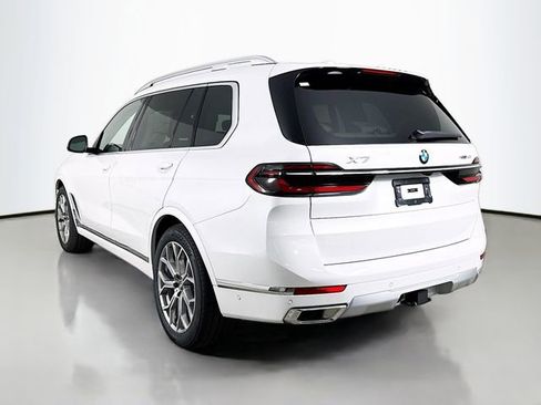 New 2026 BMW X7 xDrive40i w/ Premium Package image 5