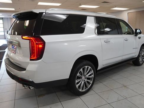 Used 2021 GMC Yukon XL Denali AWD/4WD image 13