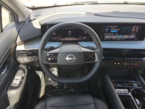 Certified 2025 Nissan Murano SL AWD/4WD image 16