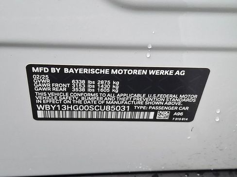 Used 2025 BMW i5 xDrive40 w/ Executive Package image 19