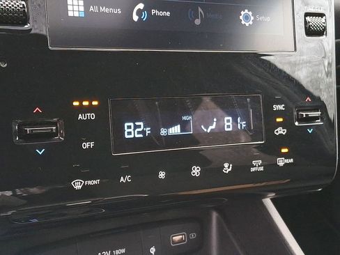 Used 2022 Hyundai Santa Cruz SEL Premium w/ Cargo Package image 13