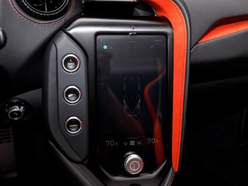 Used 2024 McLaren 750S Spider RWD image 47