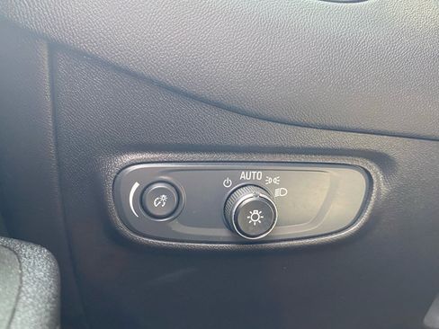 Used 2022 Chevrolet Equinox LT image 22