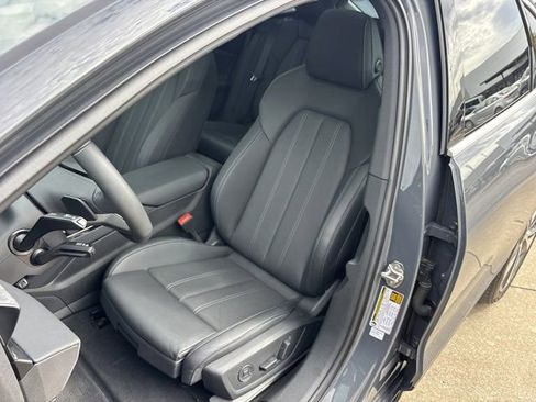 Used 2025 Audi A6 e-tron Premium Plus w/ Premium Plus RWD image 23