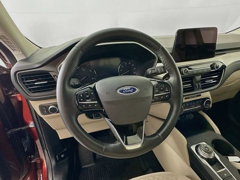 Used 2021 Ford Escape SE w/ Convenience Package image 16