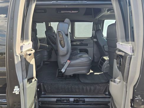 Used 2022 Chevrolet Express 2500 Extended w/ Enhanced Convenience Package image 34