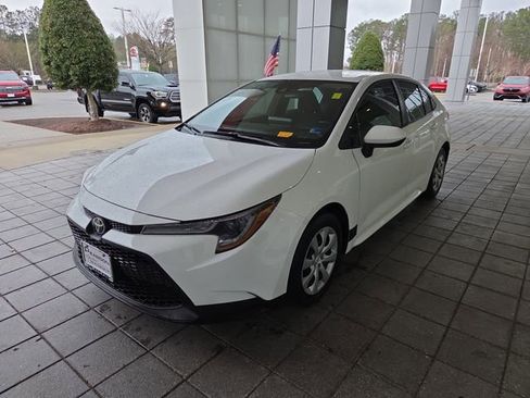 Used 2022 Toyota Corolla LE image 7