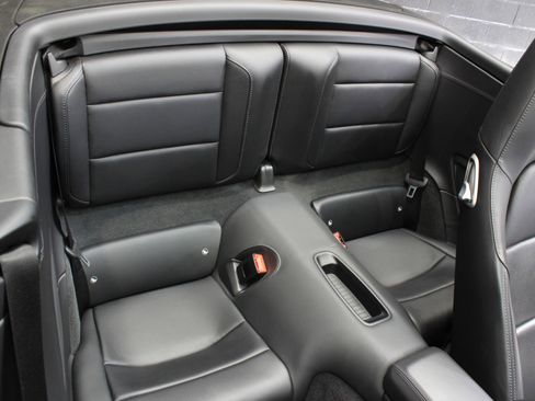 Used 2019 Porsche 911 Carrera w/ Sportdesign Package image 37