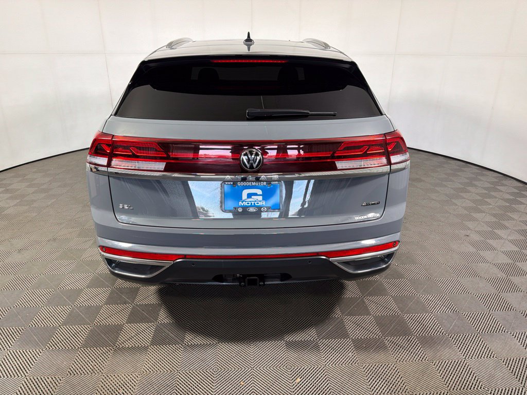 Certified 2025 Volkswagen Atlas Cross Sport SEL AWD/4WD image 6