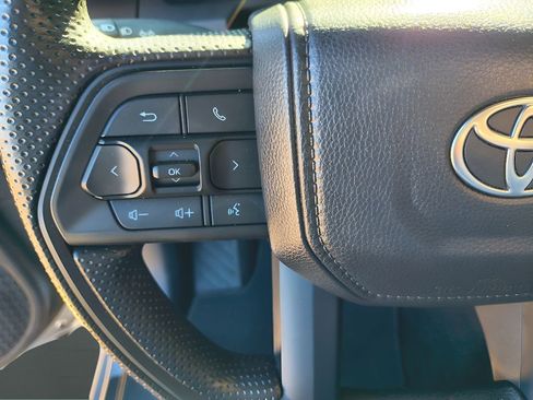 Used 2024 Toyota Tacoma SR image 22