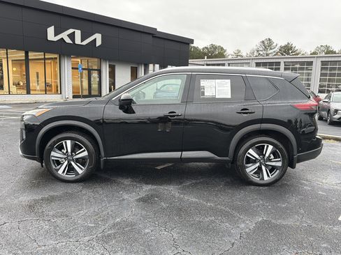 Used 2024 Nissan Rogue SL w/ SL Premium Package image 4