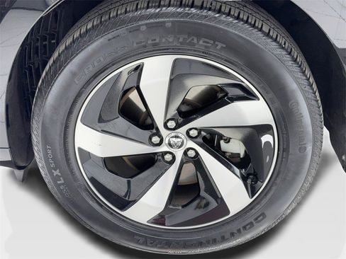 Used 2024 Jaguar F-PACE R-Dynamic S image 55