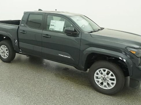 New 2026 Toyota Tacoma SR5 image 12