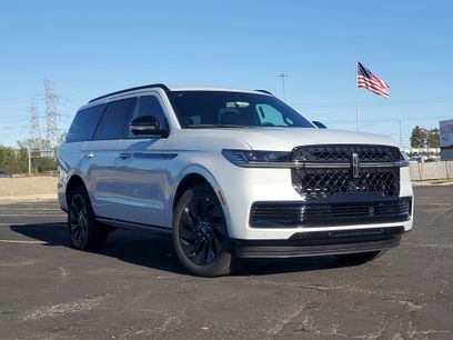 New 2025 Lincoln Navigator Reserve w/ Jet Appearance Package