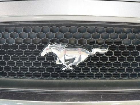 Used 2015 Ford Mustang GT Premium RWD image 4
