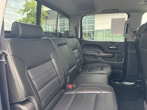 Used 2017 GMC Sierra 2500 Denali w/ Duramax Plus Package AWD/4WD image 22