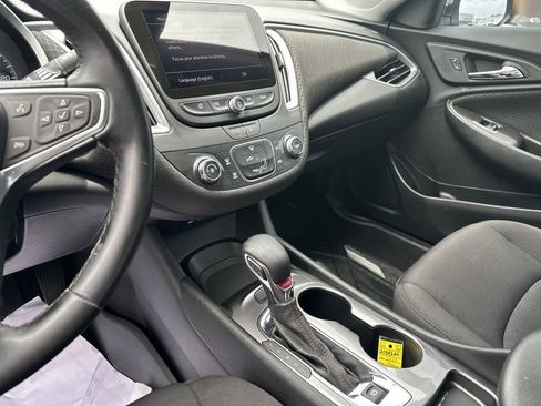 Used 2023 Chevrolet Malibu RS w/ LPO, Floor Liner Package FWD image 15