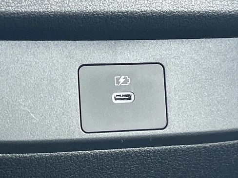 New 2026 Nissan Sentra SV w/ SV Convenience Package FWD image 20